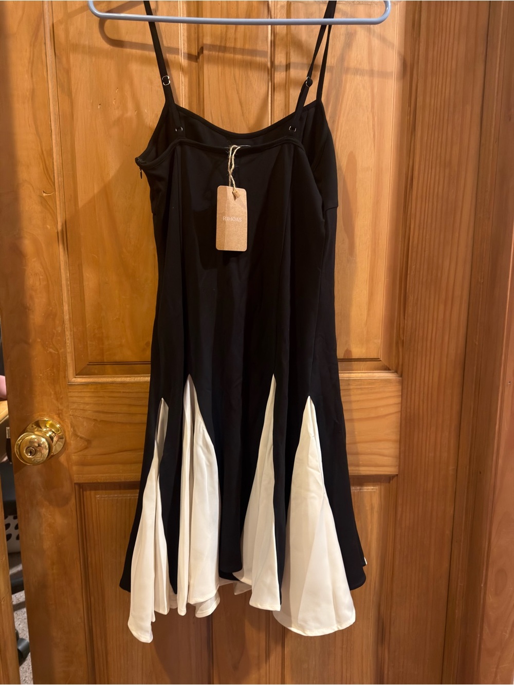 Rihoas black contrast slip mini dress - Picture 3 of 4